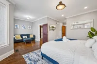 LARGE LUX 6BD, 4BA HOME +garage & patio - บังกะโล