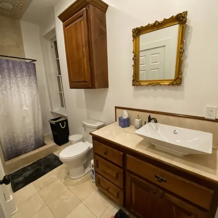 Stylish one bedroom apartment in downtown Jackson