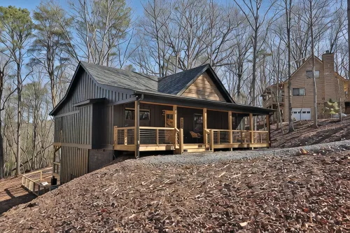 Cozy Cabin. Dog Friendly, Indoor/Outdoor Seasonal Fireplaces,. Firepit, Hot-Tub - シャレー