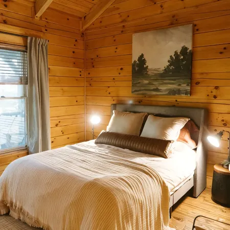 "Alpine Hills" Cozy Hideaway RRG Cabin w/ Hot Tub