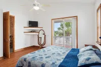 My Blue Heaven Can Be Yours in Flagler Beach - balcón