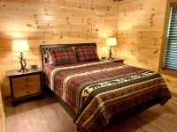 Smoky Hideaway • 2Bed 2Bath Cabin • Peaceful Retreat - Balkoner