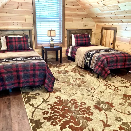 Smoky Hideaway • 2Bed 2Bath Cabin • Peaceful Retreat Hotels in Townsend
