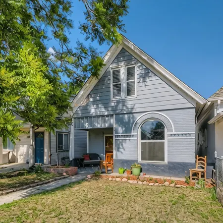 Vintage Charm in the Heart of Denver!!!