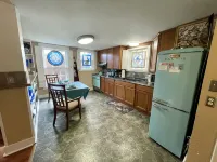 Crossroads Country Cottage - 4-Star