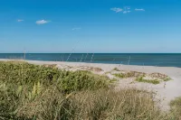 Licensed Totally Remodeled (2020Oceanfront Townhome with ocean views - Wifi