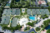 -Sunny Naples Charm-Your Perfect Naples Getaway! - Pools