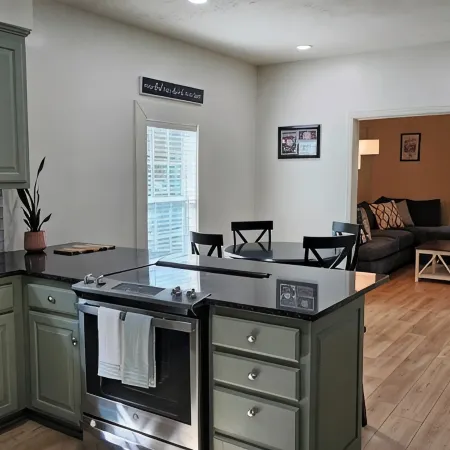 Cozy Retreat in Historic Northport Minutes to Bama