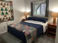 Grand Traverse County Cabin in the Woods - Chalets