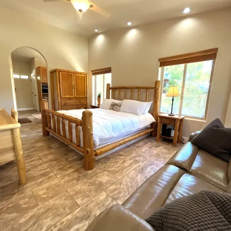 Riverside Retreat: Pet Friendly: Bryce/Zion, Rafting, Fishing, Hiking