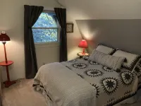 Cozy creekside cabin near Big Powderhorn's Lift #1 & Recreational Trail #2!! - 3 tähden