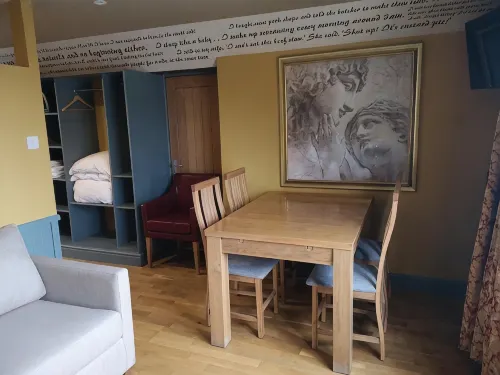 Star Inn - parking