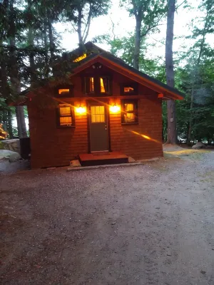 Romantic Getaway for 2Beautiful Time of Year !!!2 Day's Open Aug - Alppimaja