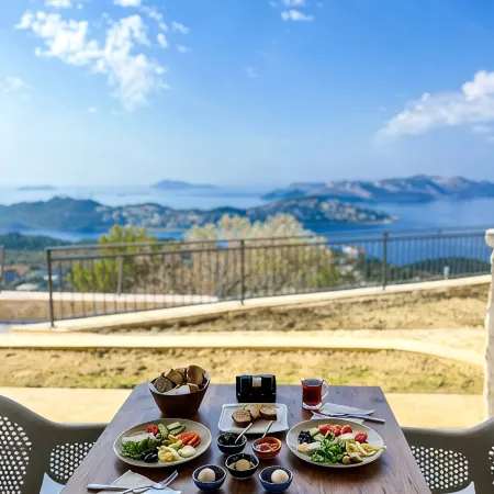 Kaleli Deluxe Homes