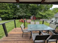 Renovated Ravine Cottage | Walk to Beach | Sleeps 8 | A/C, BBQ, & Firepit - Homestays