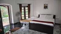 Cliffview Resort - balcony