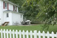 Comfortable Two-Story Family Home in Picturesque Small Town USA - Wifi