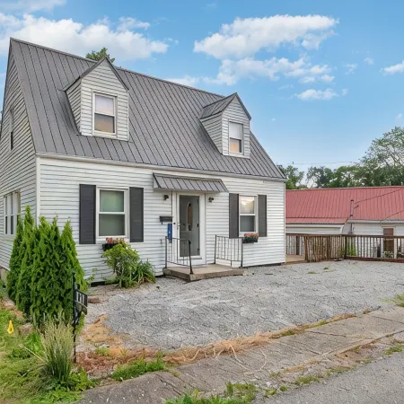 Lilly's Cottage-Minutes to the Ark!! Newly Updated! Sleeps 7!