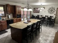 Spacious Stone & Cedar Lodge - Pool, Sauna, Hot Tub, Bikes, Fire Pit, EVcharger. - 3-Star