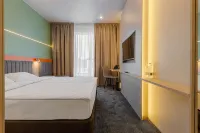 3A Oktyabryskaya M4 Hotel - 2 ดาว