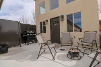 Secluded casita minutes away from Sand Hollow State Park and Zion National Park - Boutique
