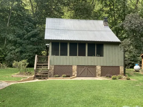 Riverside Retreat located on the Nottely River in the North Georgia Mountains. - Chalets