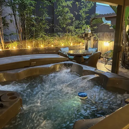 SoCal’s Tropical Paradise with Hot Tub
