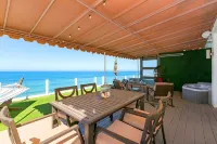 Oceanfront! 3 Distinct Suites! Jacuzzi & BBQ! - Beach
