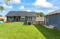 Pet & Family Friendly, Mountain Views, Downtown Montrose 20 Min to National Park - 4성급