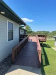 Sleeps up to 14 people, 5 minutes from downtown, handicap accessible. - 3-Star