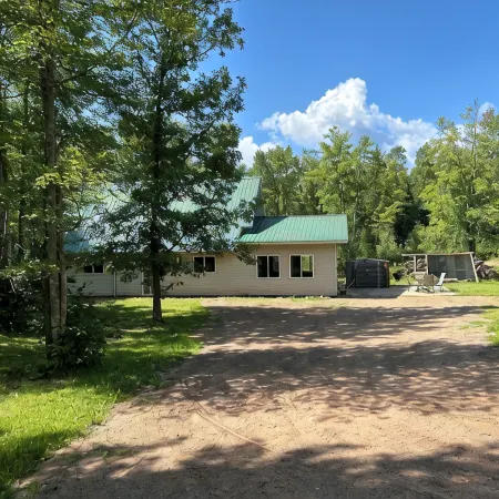 Charming 3-bedroom home in beautiful Ojibwa
