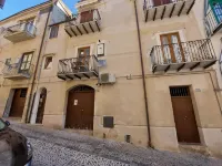 Casa Dei Normanni COSTANZA - キッチン