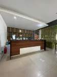 Cavery Beach Hotel - ที่มีสระว่ายน้ำ