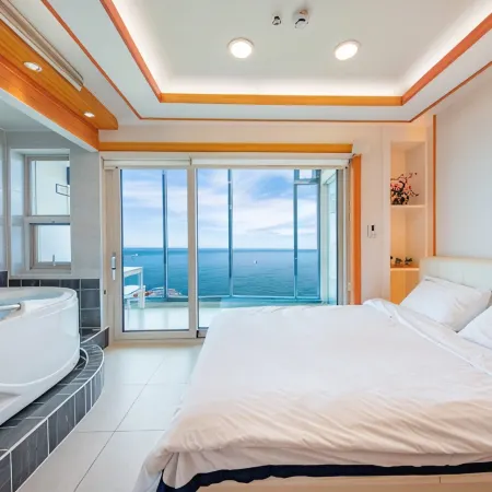 Samcheok Cnblue Pension