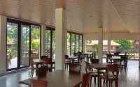 Parama Hotel - breakfast
