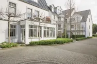 Aparthotel Kühlungsborn, Villa am Konzertgarten - 주차장