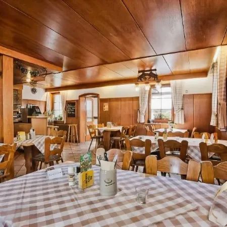 Landgasthaus Kreuz Beim Tom
