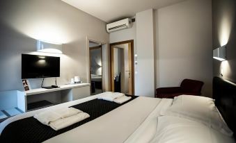 Hotel Delta - Housity