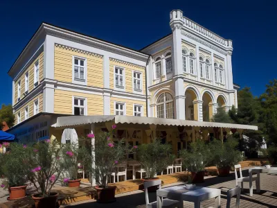 Hotel Astoria Hotels in Balatonfured