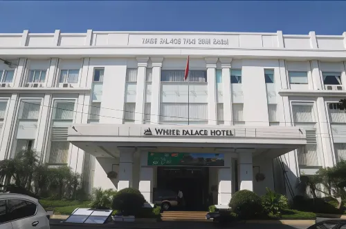 White Palace Thai Binh Hotel فنادق في ثاي بينه