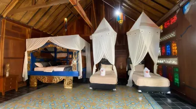 Deep Sky Villa Hotel dekat Bandar Udara Dewandaru