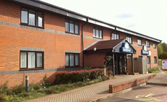 Days Inn by Wyndham Warwick South M40