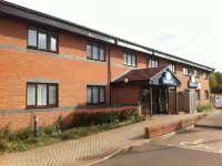 Days Inn by Wyndham Warwick South M40