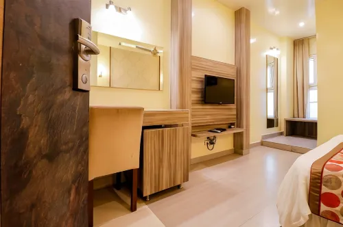 Buhari Royale Boutique Hotel Hotel di Chengalpattu