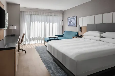 Pleasanton Marriott Отели рядом с достопримечательностью «Click Art Museum»