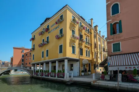 Hotel Arlecchino