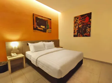 Kluang Riverview Hotel Отели рядом с достопримечательностью «Taman Intan Kluang»