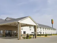Super 8 by Wyndham Bethany MO