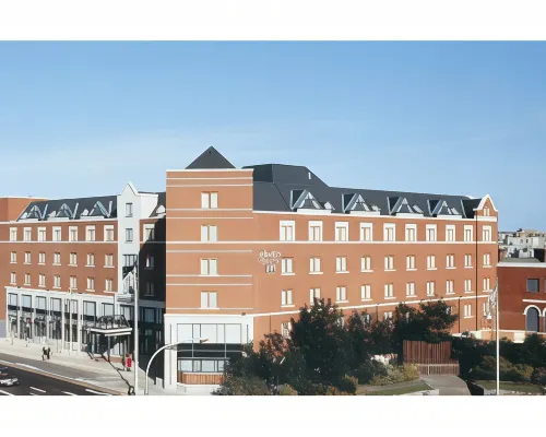 Leonardo Hotel Dublin Christchurch Hotels near Chester Beatty Library