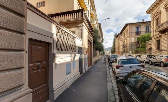 Central Berchet with Terrace and Private Entrance